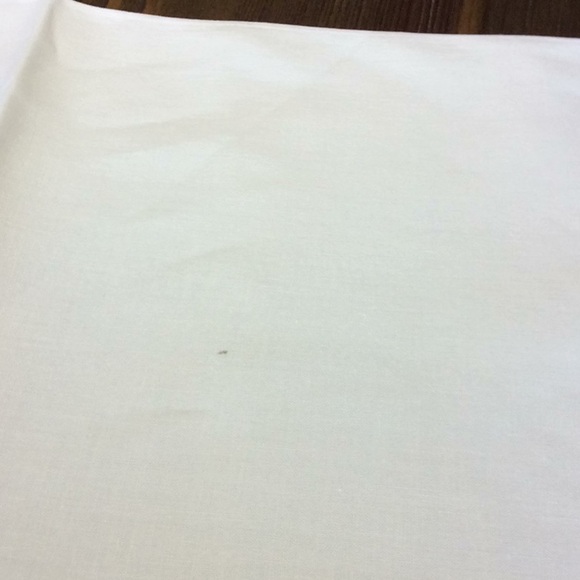 FINAL SALE PRICE Vintage White Tulip Design Pillow Case Set - Picture 5 of 5